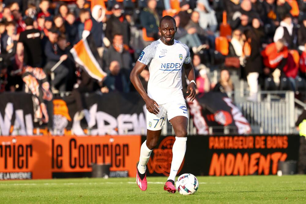 Frenk Kanute u dresu Sošoa