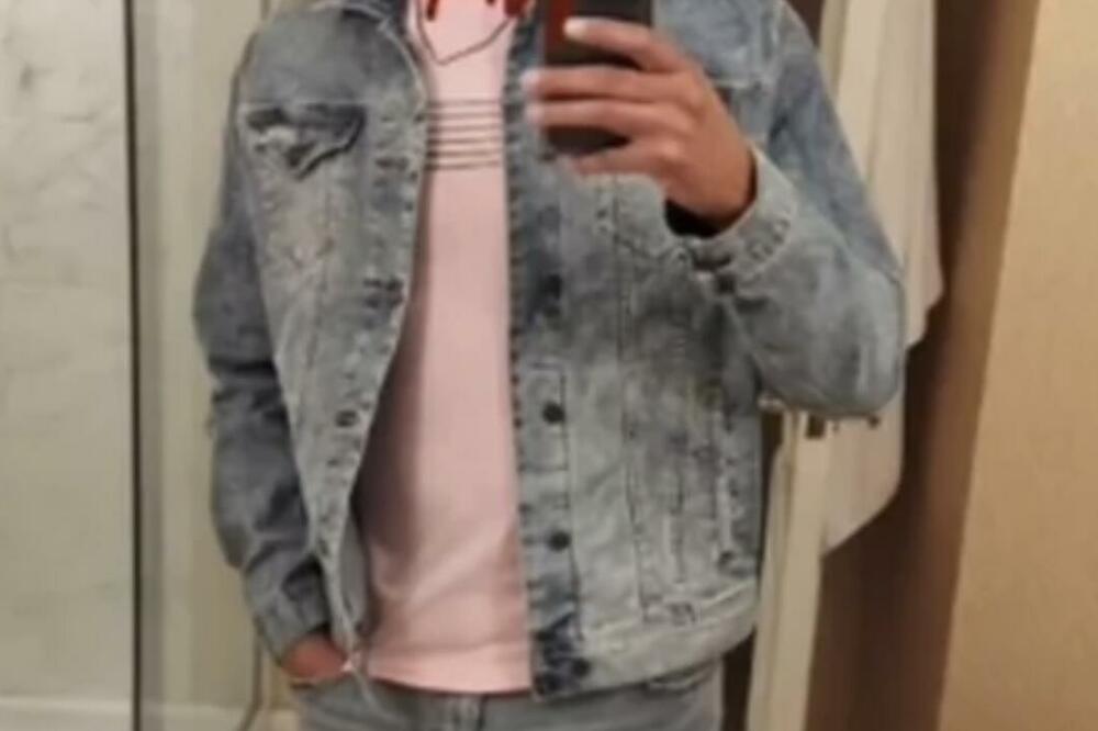 MUŽ JOJ JE POSLAO OVU FOTOGRAFIJU IZ KUPATILA I ODMAH JE ZNALA DA JE VARA: Jedan detalj je DOKAZ, nema dalje (FOTO)