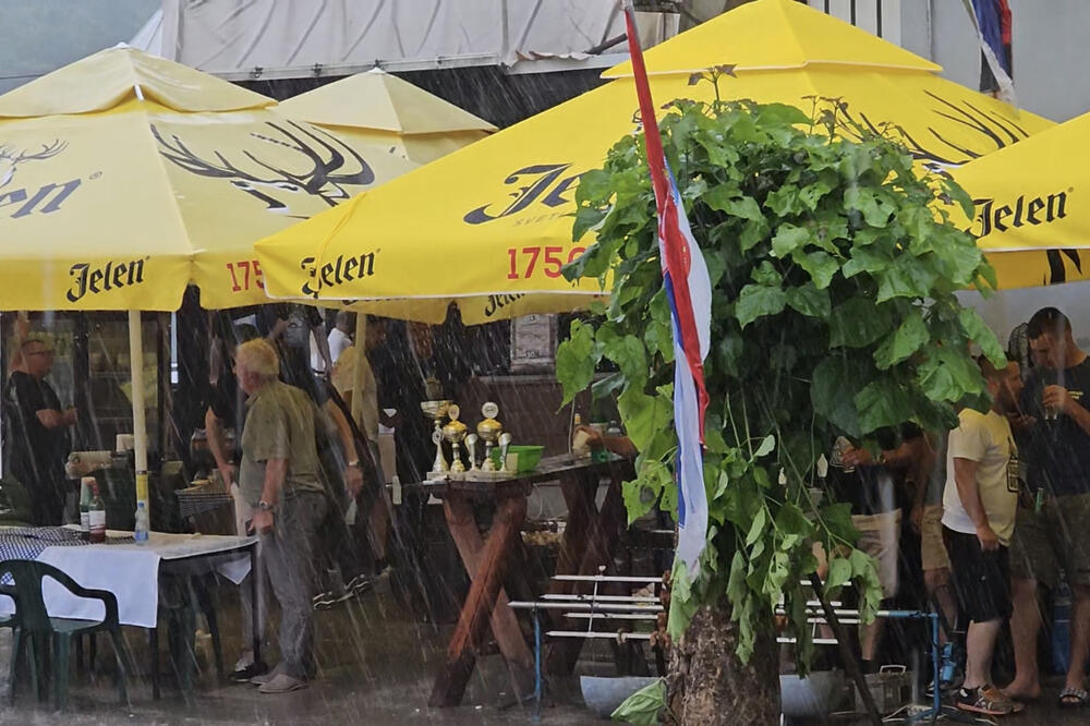 "CENE U GUČI UBIJAJU": Beograđani besni, poreska inspekcija prečešljava! "ODERU TE KAKO TE PROCENE"