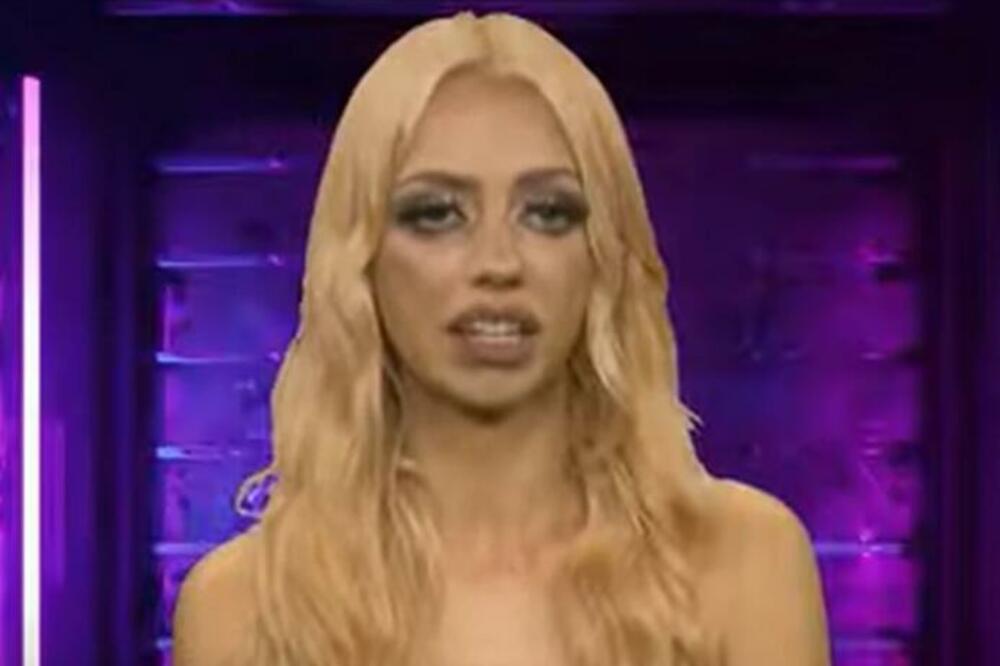 KO JE OVA DEVOJKA? Razlika je očigledna, KOREKCIJE SU VIDLJIVE: Nema šanse da je PREPOZNATE (FOTO)