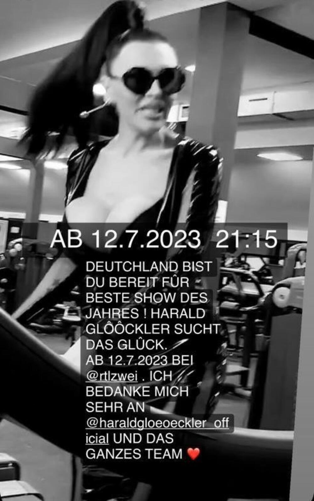 Elektra je zimuns dobila ponudu od osnivača da učestvuje u projektu koju je odmah prihvatila zbog starog poznanstva