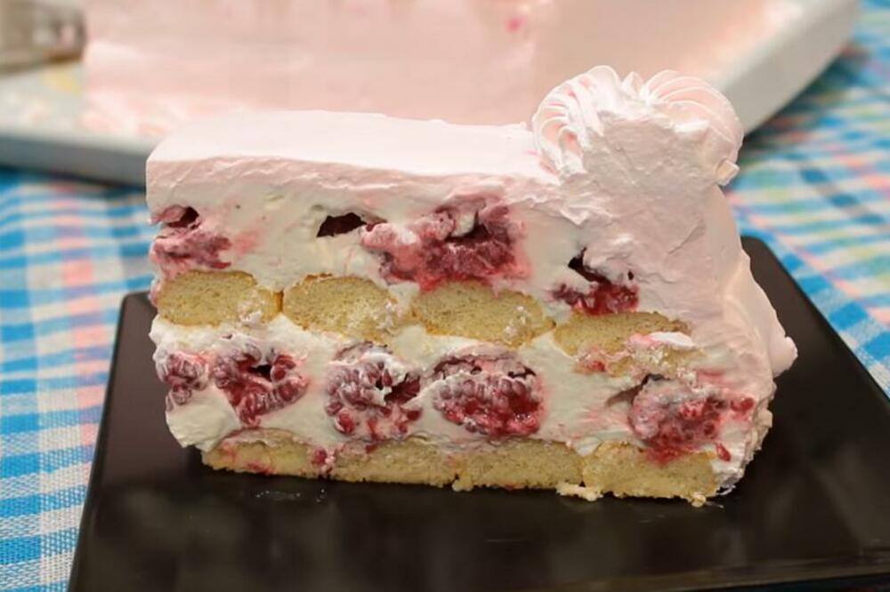 DOMAĆICE POLUDELE ZA TORTOM KOJA SE SPREMA ZA 30 MINUTA: Em BRZA, em JEFTINA, a SVI je OBOŽAVAJU (RECEPT)