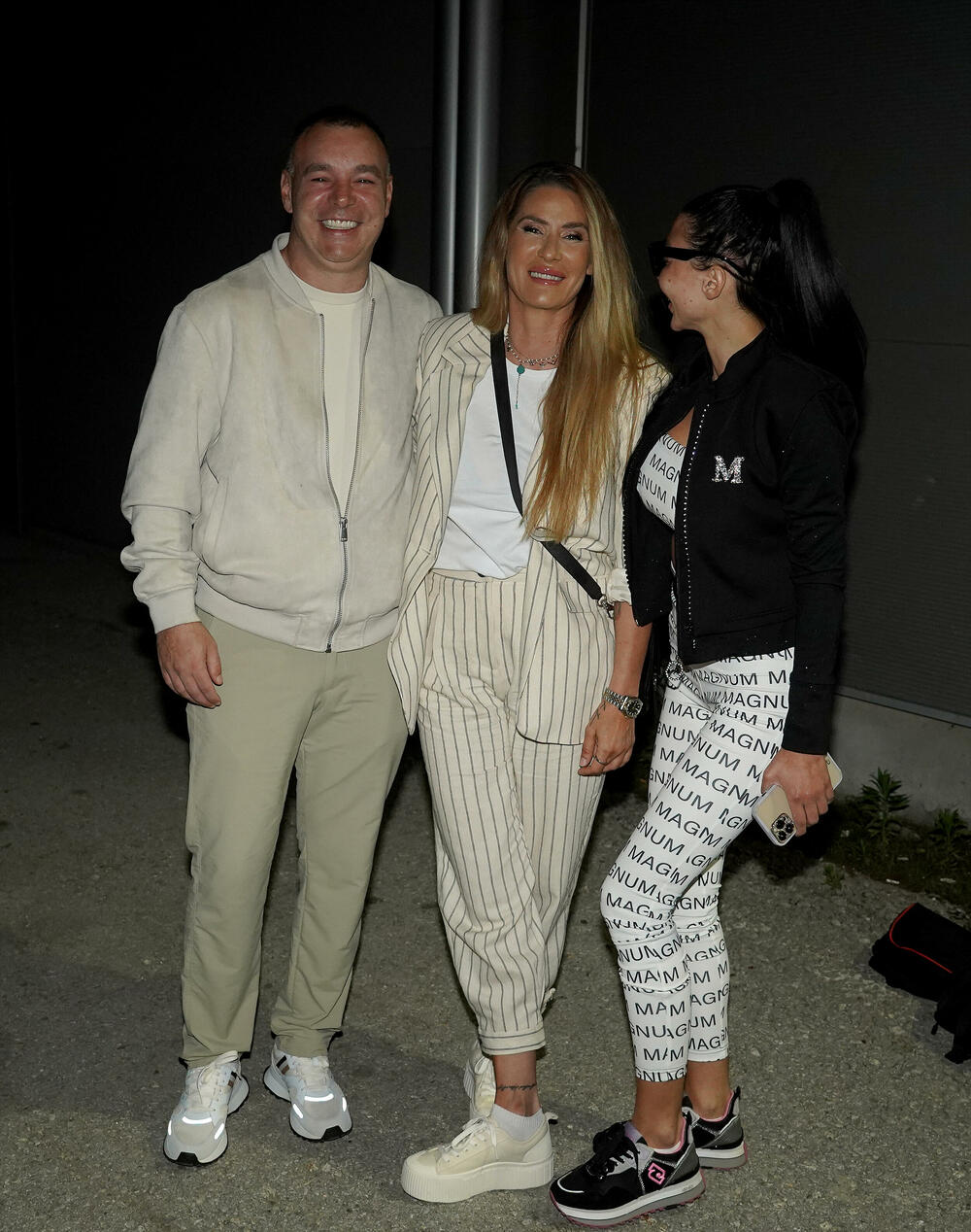 Ana je nizom storija tugovala