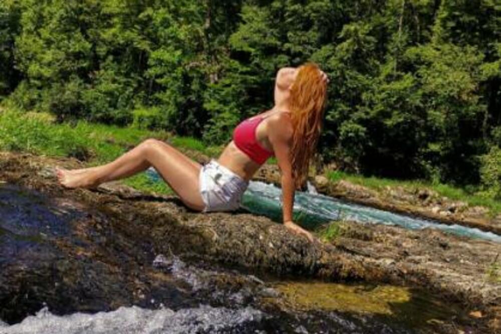 KO JE ZANOSNA BOSANKA KOJA JE OMAĐIJALA CEO SVET? Ima NEŠTO što RETKO ko ima, svi se OTIMAJU OKO NJE (FOTO)