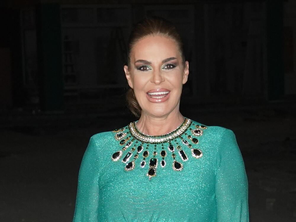 Kačavenda ulazi prvi put