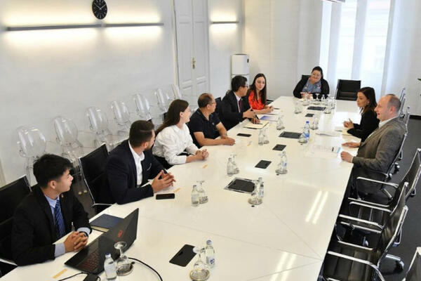 Gradonačelnik Đurić sa predstavnicima kineske kompanije koja radi na BRZOJ PRUZI NOVI SAD-SUBOTICA