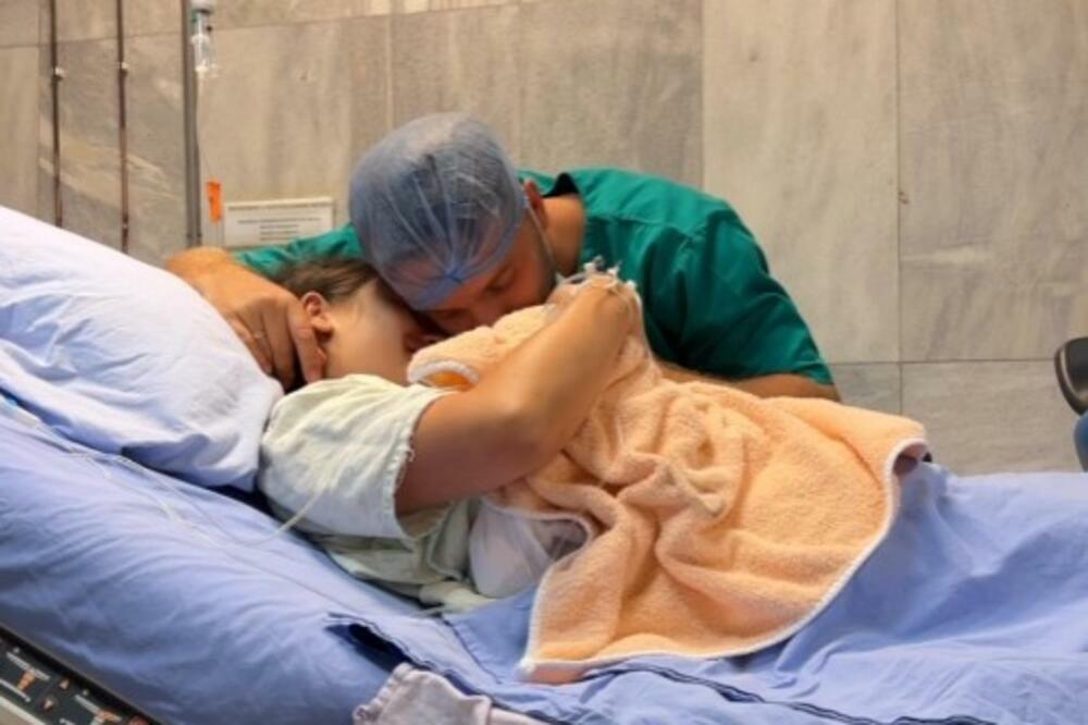 ZAVIRITE U SOBU KOJU SU SAVA I ADRIANA PRIPREMILI ZA BEBU: Sve je kao u BAJCI, jedan detalj za ZIDU je POSEBAN