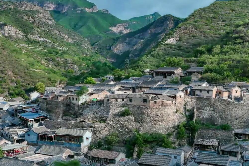 Selo Cuandisija—Kombinacija novog i starog (VIDEO)