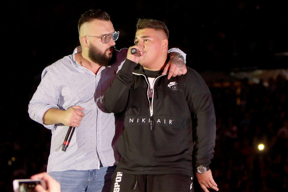 KO JE ZAPRAVO MLADI INAS? Sin kontroverznog ŠMRKA koji uživa u LUKSUZU: Istina o njegovom POREKLU FRAPIRA