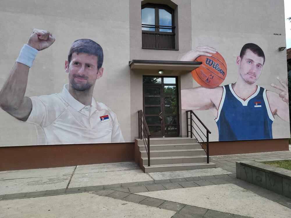 Novak Đoković, Nikola Jokić, Mural Novaka Đokovića, Mural Nikole Jokića