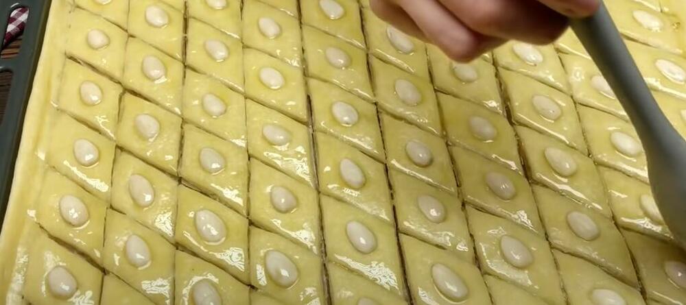 Proces pripreme baklave sa orasima