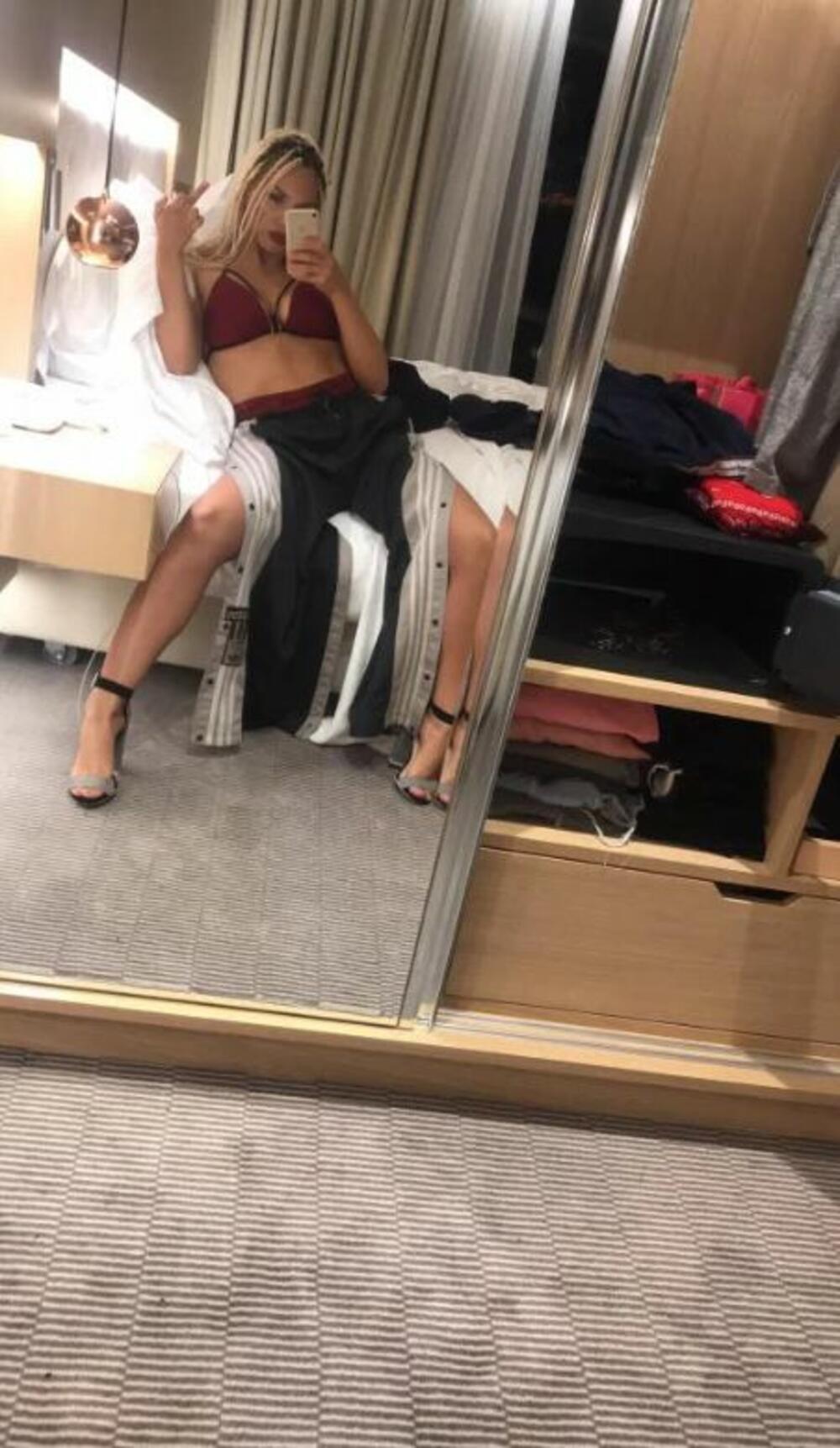 Sestra Ksenije Knežević, Andrea