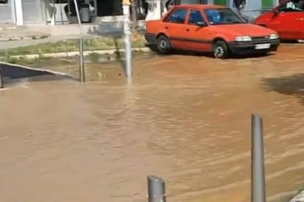 DEO BEOGRADA POD VODOM, PRAVI POTOP: RHMZ izdao saopštenje, evo o čemu je tačno reč! (VIDEO)