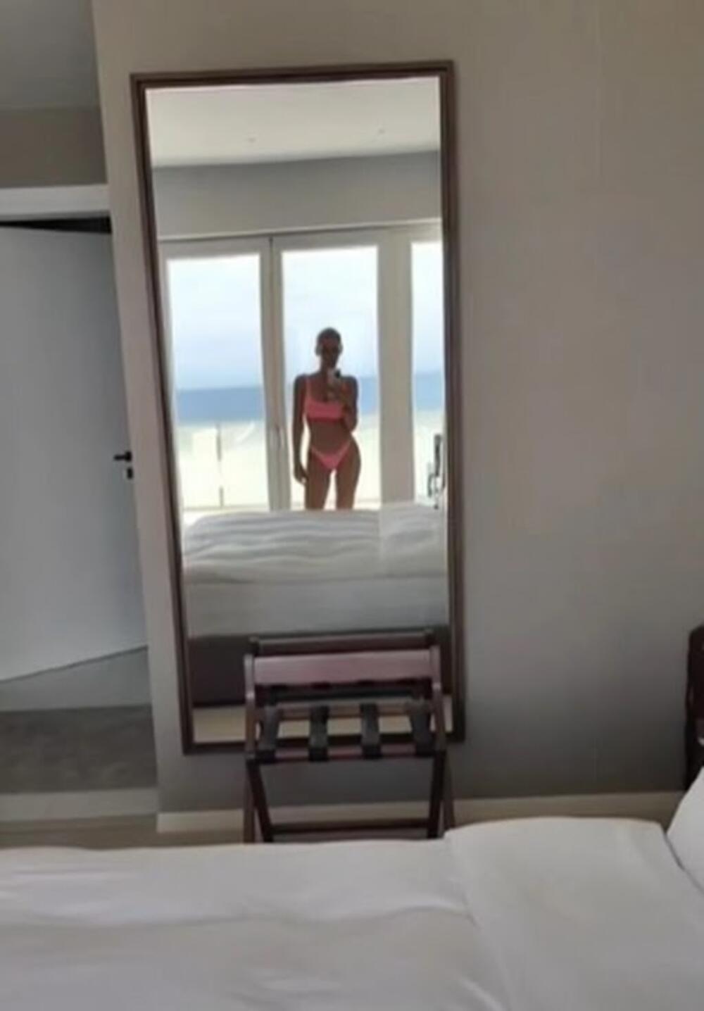 Nataša pokazala zgodno telo