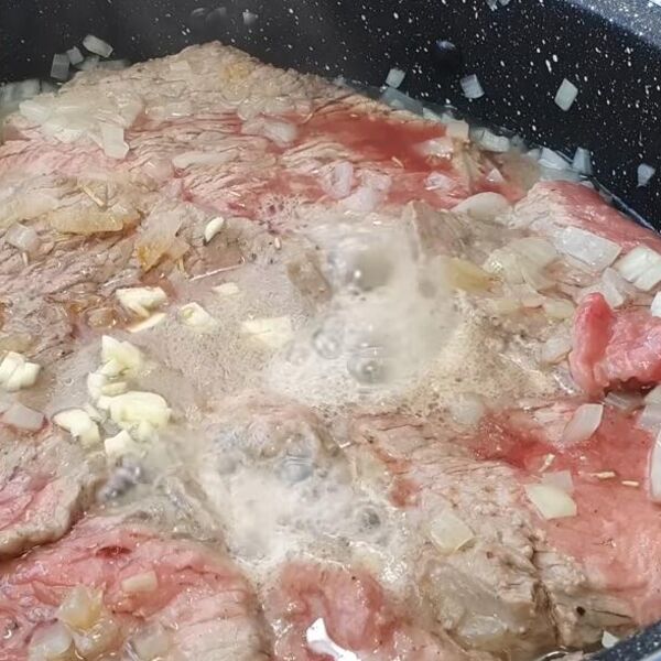 Zaboravite prezle: Jedan sastojak čini faširane šnicle neverovatno sočnim i ukusnijim nego ikada