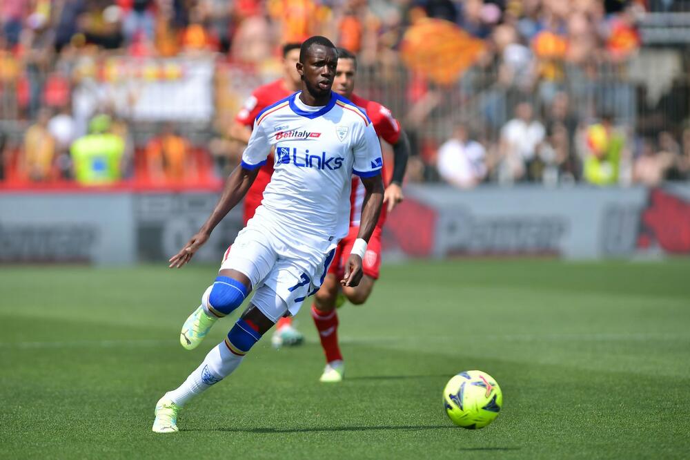 PARTIZAN ĆE MORATI DOBRO DA SE OTVORI! Leće odbio ponudu od milion evra iz Saudijske Arabije (FOTO)