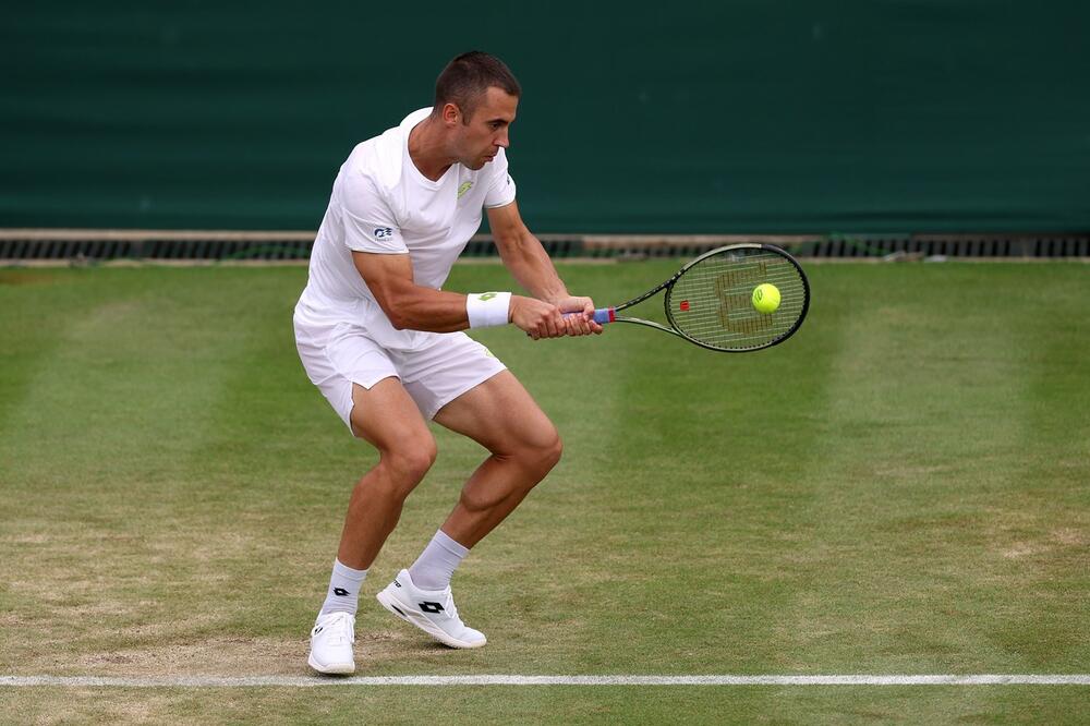 Đere spasao pet meč lopti, pa presudio sebi duplom greškom!