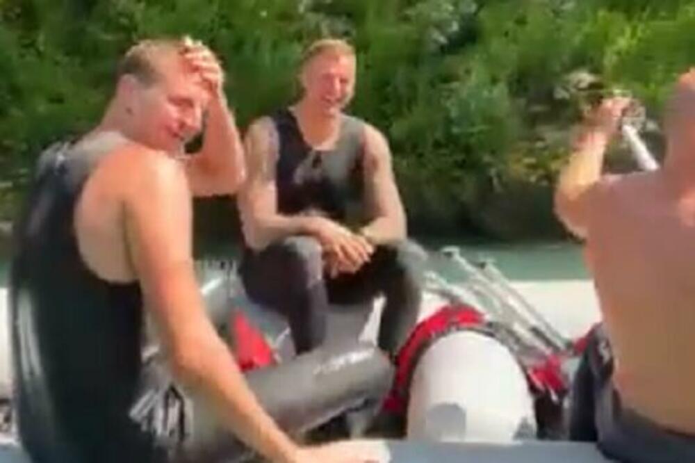 JOKIĆ UPAO U LEDENU REKU: Totalna ludnica na Drini! (VIDEO)