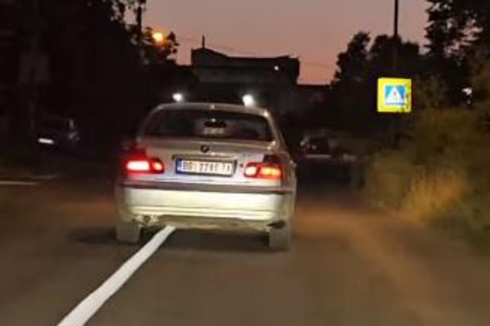 BAHATI VOZAČ DIVLJA PO SMEDEREVSKOM PUTU, MOGAO JE NEKOG DA UBIJE: Pogledajte samo šta je radio (VIDEO)