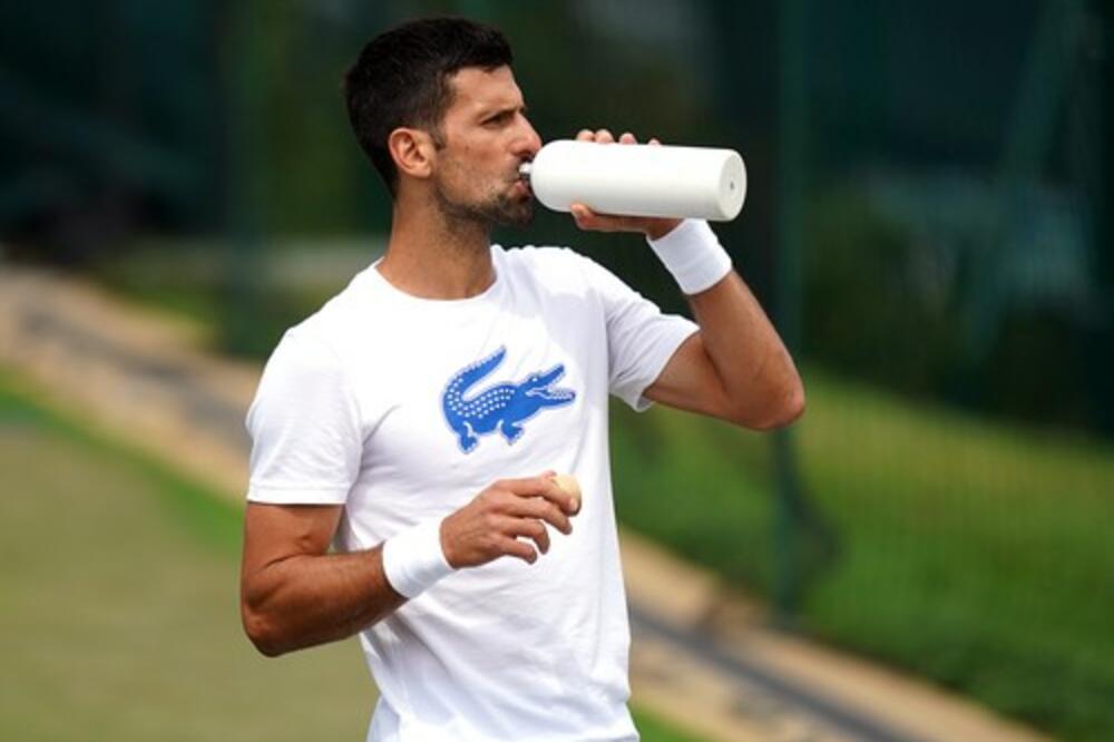 NOVAK SAZNAO IME POTENCIJALNOG NAREDNOG RIVALA! Igralo se pet setova, ništa od velikog preokreta (VIDEO/FOTO)