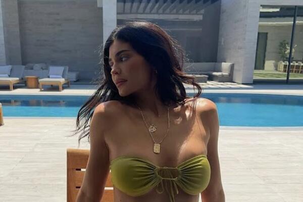 O NJENIM KOREKCIJAMA SVI BRUJE, A ONA PRIZNAJE SAMO JEDNO: Bogatašica ponovo FRAPIRA JAVNOST, da li je moguće?