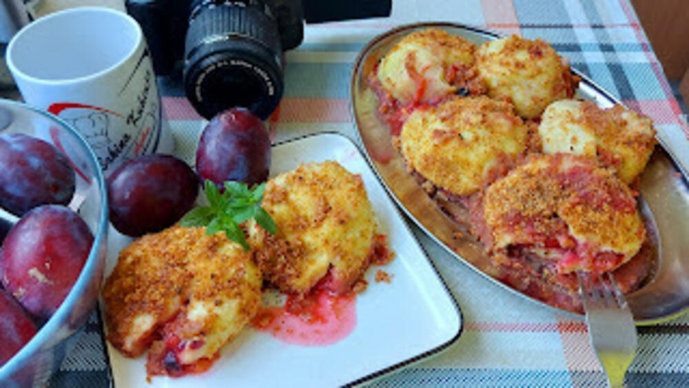 Knedle sa šljivama, Knedle