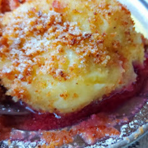 Miris i ukus vraća u detinjstvo: Recept za knedle sa šljivama koji osvaja sve generacije, vredi probati