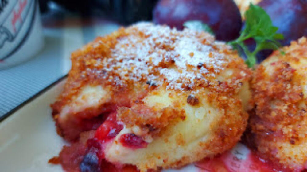 Knedle sa šljivama, Knedle