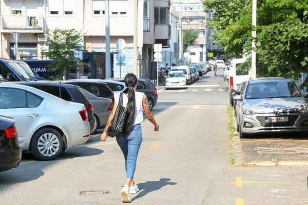 EVO KAKO SU ZAPALILI STARLETIN AUDI: Sve je IZGORELO, ovo su detalji