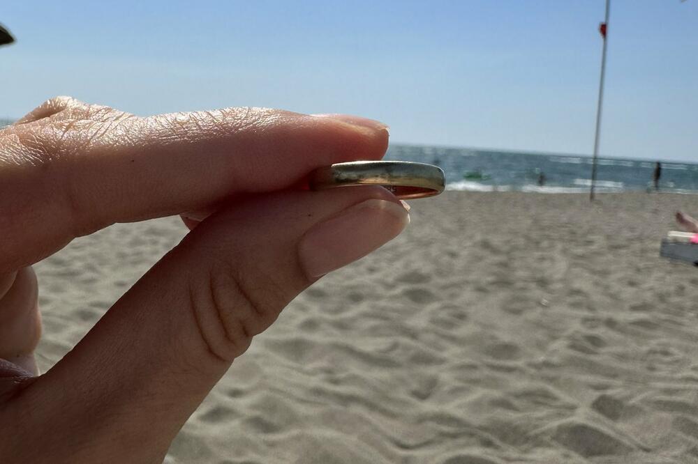 TAMARA NA ADI BOJANI PRONAŠLA NEŠTO BAŠ VREDNO: "Samo će vlasnik znati šta piše..." (FOTO)