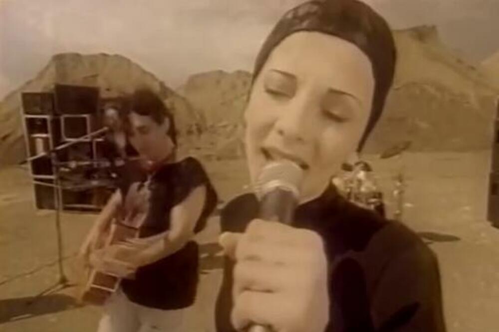 BILA JE PEVAČICA "NEVERNIH BEBA" PA U JEKU SLAVE NESTALA BEZ TRAGA: Gde je danas Gorica Ponjavić?