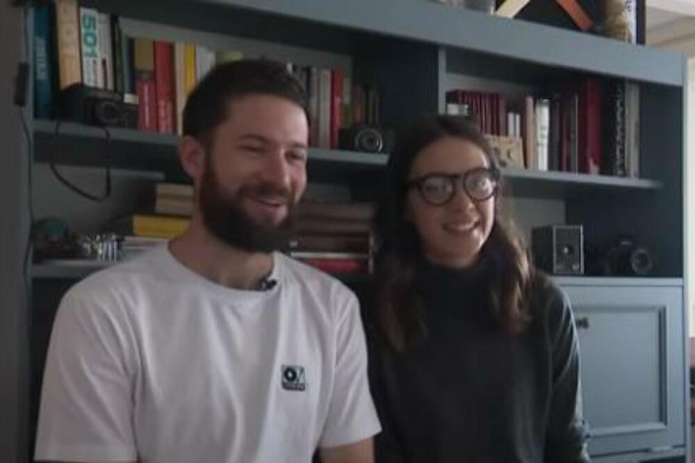 MARKO I KAĆA DALI OTKAZE PA SE PRESELILI U KOMBI OD 6 KVADRATA: Sada žive svoj san, imaju i POSEBNOG CIMERA (FOTO)