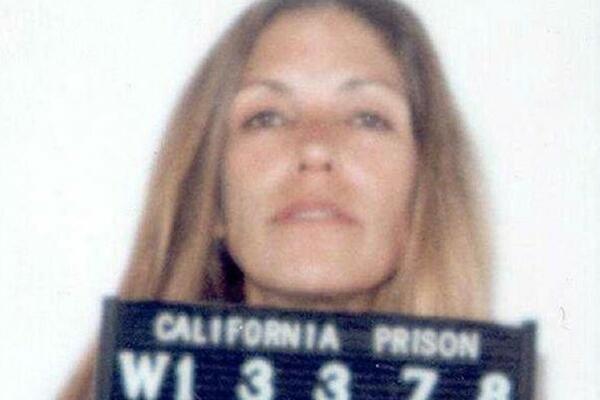 SLEDBENICA OZLOGLAŠENOG KULTA ČARLSA MENSONA NA SLOBODI! Prvobiotno osuđena NA SMRT, a njeni zločini su GNUSNI