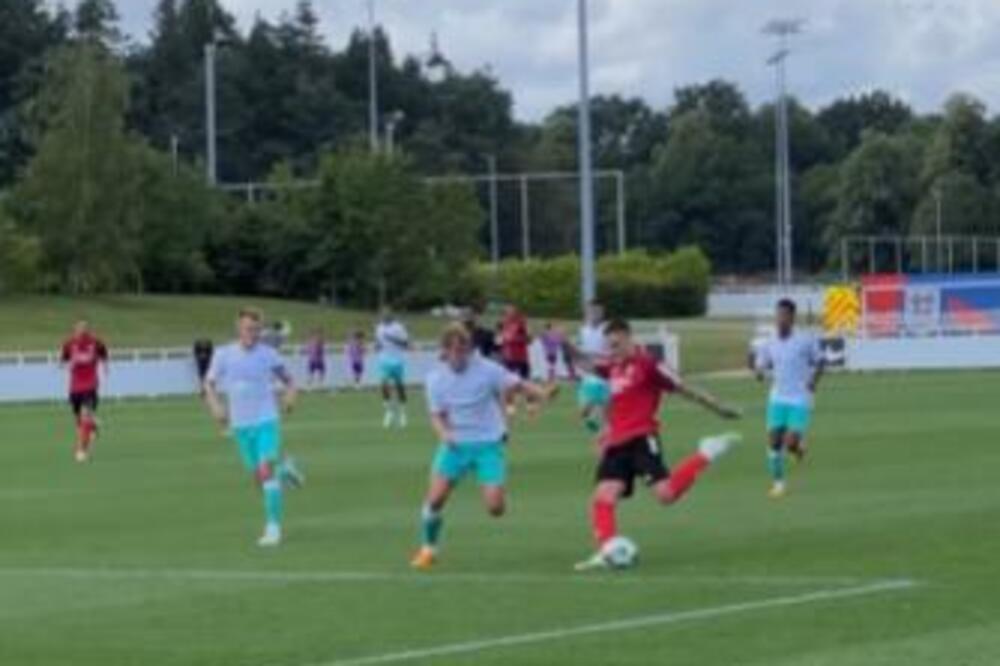 SRBIN POGODIO ZA BENFIKU: Ristić overio pobedu tima iz Lisabona! (VIDEO)