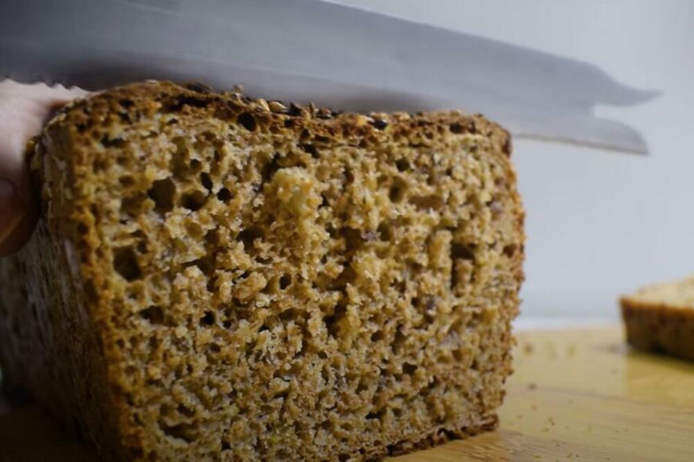 HRONO HLEB OD 3 VRSTE BRAŠNA - ZDRAV I UKUSAN: Bez kvasca, ZAGREJAĆE VAM DUŠU i telo, ukus je prava KIDALICA