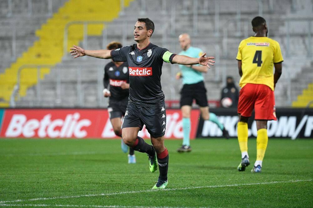 PRETI MU ZATVOR: Kapiten Monaka optužen za seksualni napad