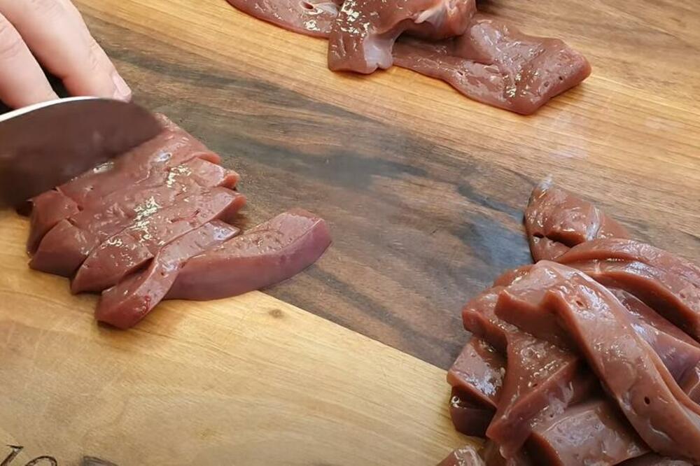 Ovako se pravi najukusnija džigerica: Dovoljan je samo 1 sastojak da više nikad ne bude žilava, već mekana i sočna