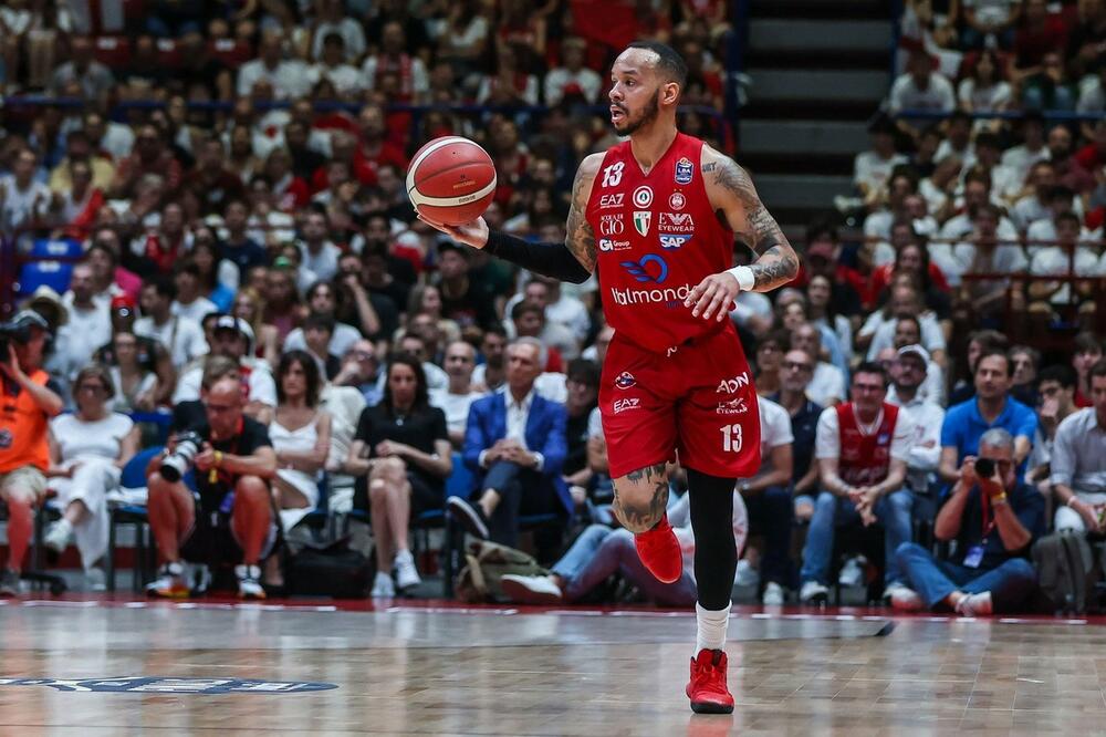 POTPUNA EUFORIJA! Oglasio se Šabaz Nejpir! (FOTO)