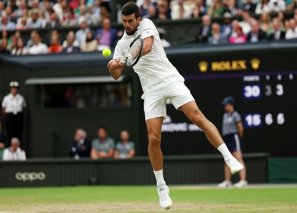 Novak Đoković na meču protiv Janika Sinera