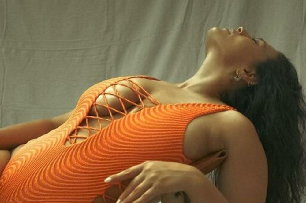 "SAMO SE SE*SAJTE": Zgodna MANEKENKA poručila svima da UPRAŽNJAVAJU ODNOSE, slučajte dobro ŠTA SAVETUJE (FOTO)