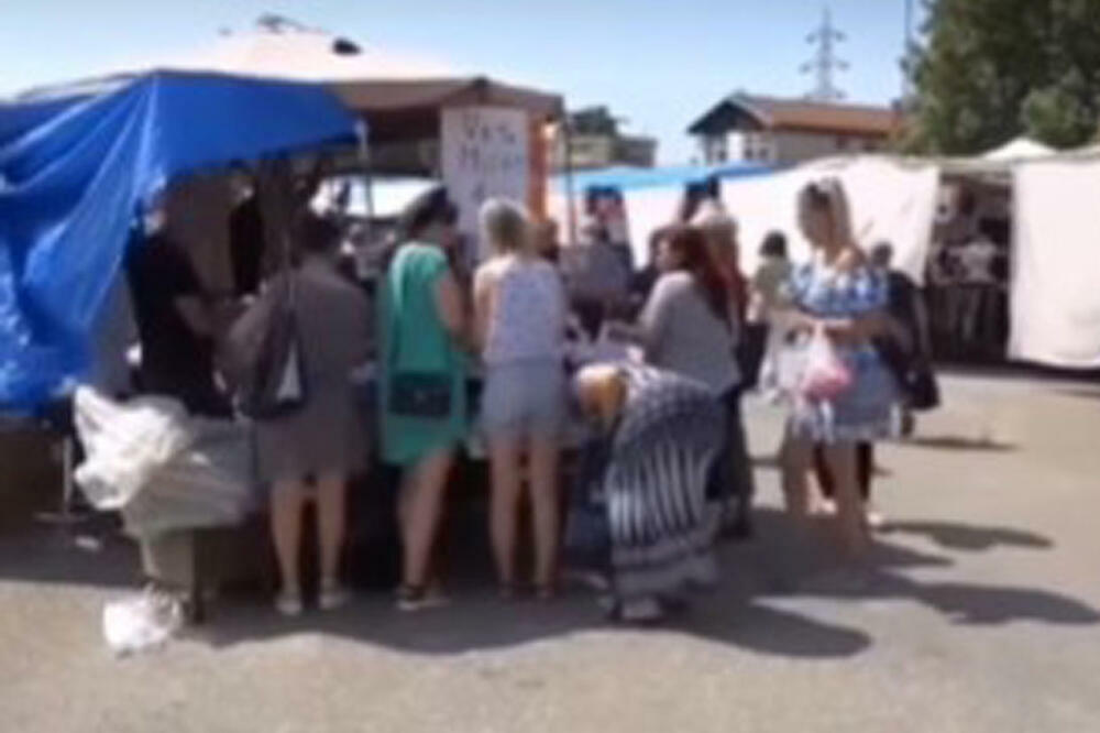 NA VAŠARU U NEGOTINU OVO JE STIGLO PRAVO IZ PRIBOJA, A KOŠTA SAMO 5 DINARA: Ljudi nagrnuli da KUPUJU (VIDEO)