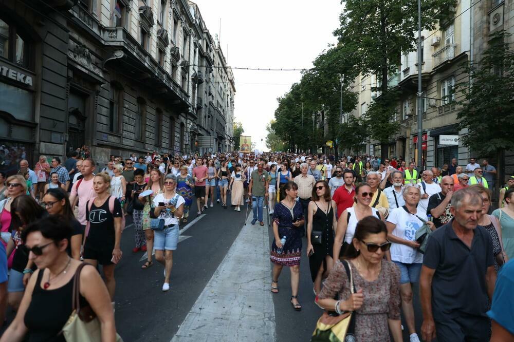 ZAVRŠEN 11. PROTEST "SRBIJA PROTIV NASILJA": Saobraćaj u smeru ka Nišu uspostavljen (FOTO)