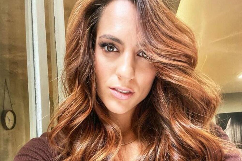 EVO KO JE GLUMICA KOJA JE DANAS IZGOVORILA SUDBONOSNO "DA": Ovaj POZNATI SRBIN je OTAC ove LEPOTICE