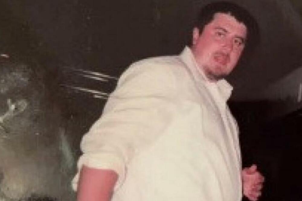 NEKADA JE BIO BUCKO, A ŽENE DANAS ZA NJIM UZDIŠU: Skinuo je kilograme i sada je PRAVI FRAJER, pogledajte ga SAMO