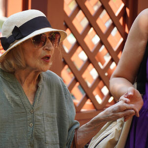 DA LI JE MOGUĆE DA MIRA BANJAC PUNI OVOLIKO GODINA? Sahranila sina, a danas slavi