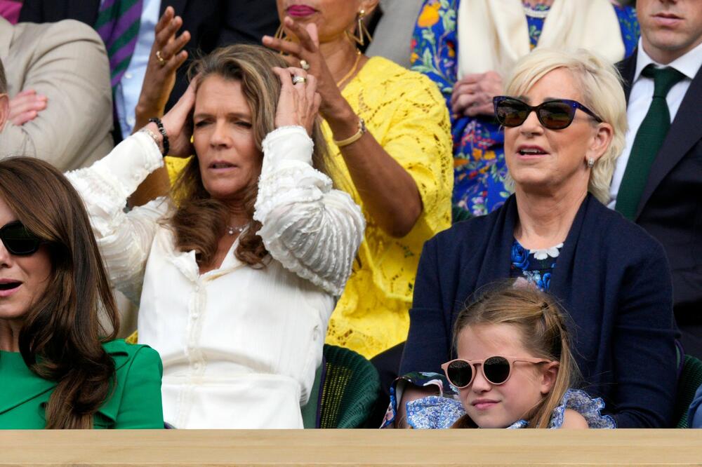 NOVAK JOJ OTEO REKORD, ALI JE U PRIVATNOM ŽIVOTU NENADMAŠNA: Abortus, prevara, 3 propala braka sa poznatim facama!