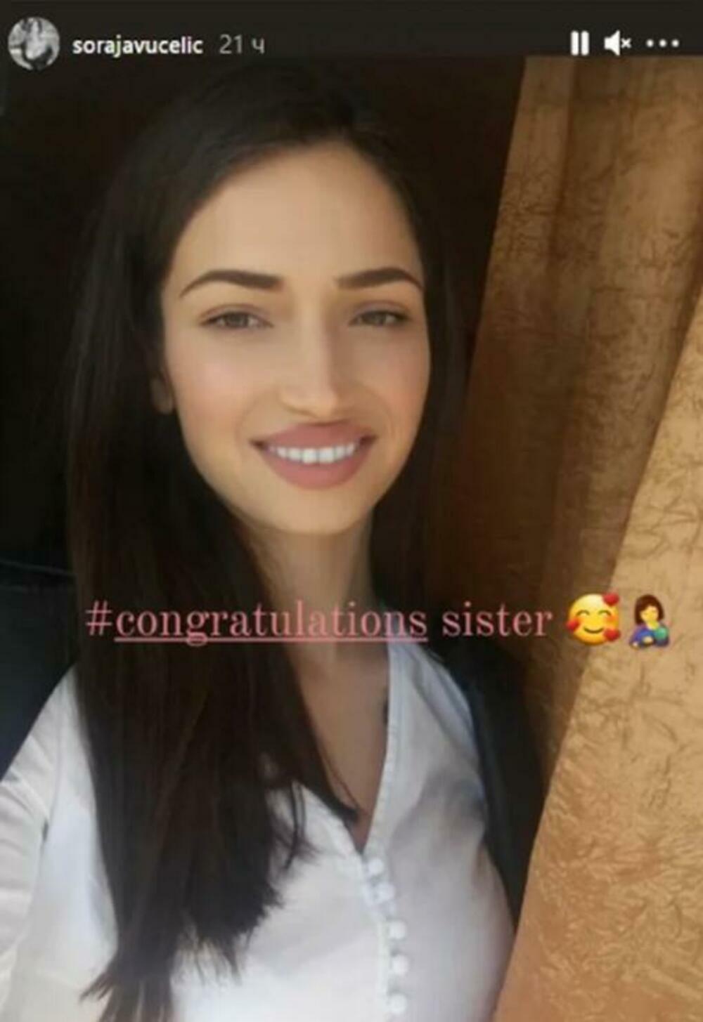 Prirodna lepotica koja nije radila ništa na sebi.