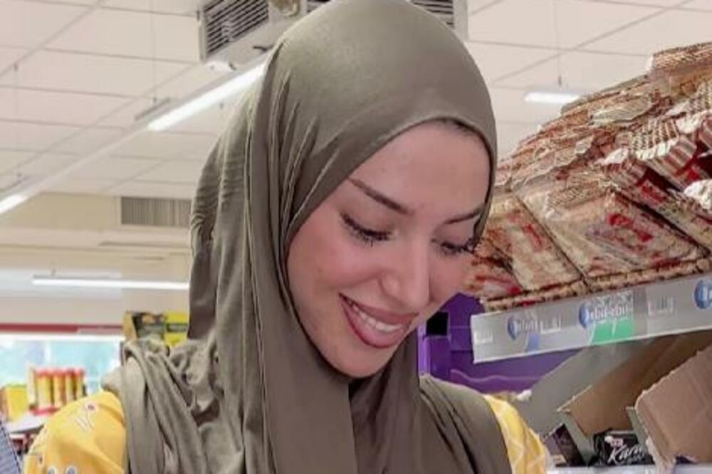 LEPOTICA DOŽIVELA HOROR U BEČU JER JE NOSILA HIDŽAB: Otkrila šta ju je sačekalo u HRVATSKOJ, nećete VEROVATI (FOTO)