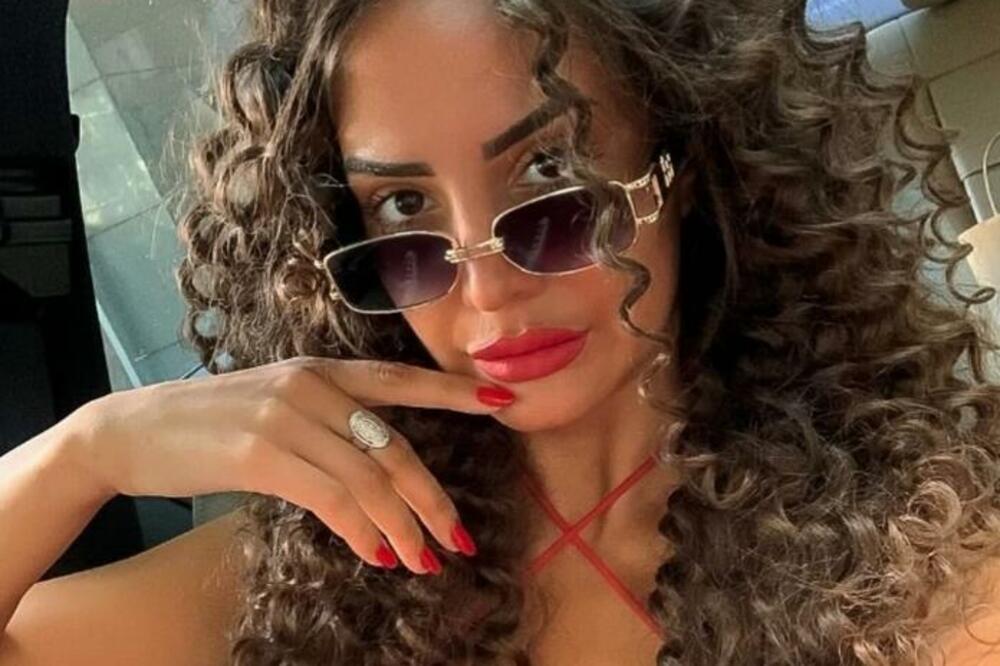 NAJPOZNATIJA CRNOGORSKA LJUBAVNICA REŠILA DA MAZNE BIVŠEG NAŠE PEVAČICE? Osvanula VRUĆA prepiska, NE GUBI VREME