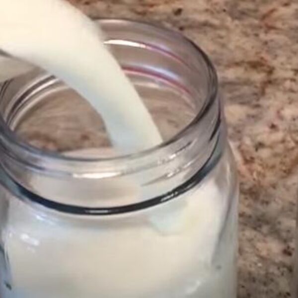 Jedan zaboravljeni napitak čisti creva kao rukom i vraća energiju: Pijte ga svaki dan, bolji je od probiotika